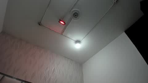 Victoria Sofia online show from February 16, 2026, 6:59 pm