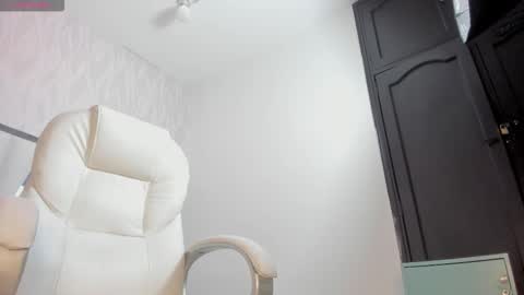 Victoria Sofia online show from March 25, 2026, 7:09 pm