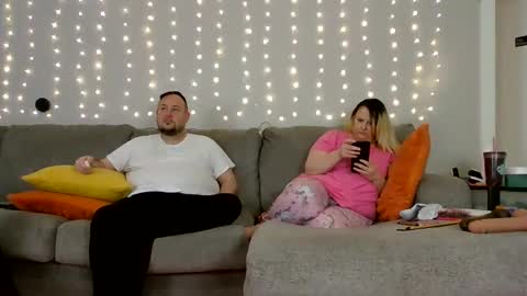 Victoria and Jesse online show from December 10, 2024, 12:16 pm