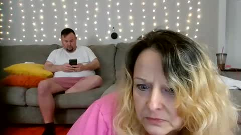 Victoria and Jesse online show from December 22, 2024, 7:11 am