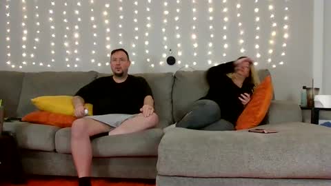 Victoria and Jesse online show from December 24, 2024, 10:33 am