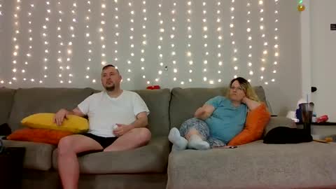 Victoria and Jesse online show from January 1, 2025, 3:56 am