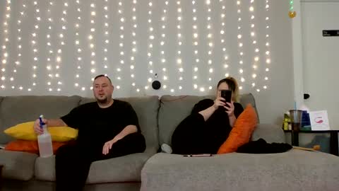 Victoria and Jesse online show from January 3, 2025, 6:44 am