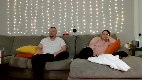 Victoria and Jesse online show from January 4, 2025, 2:46 pm