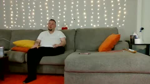 Victoria and Jesse online show from January 31, 2025, 6:02 am