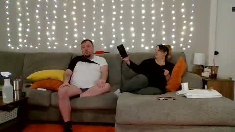 Victoria and Jesse online show from February 10, 2025, 12:29 pm