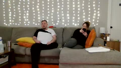 Victoria and Jesse online show from February 10, 2025, 3:53 pm