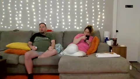 Victoria and Jesse online show from February 14, 2025, 9:56 am