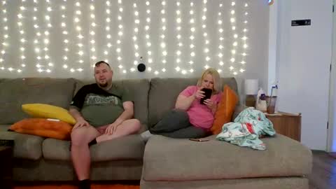 Victoria and Jesse online show from March 1, 2025, 5:16 pm