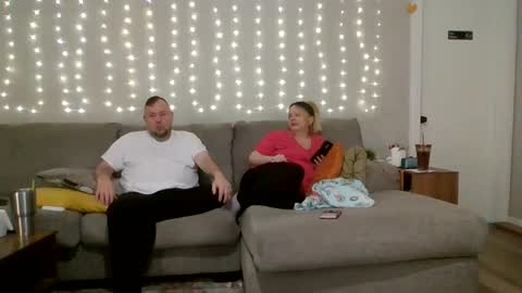 Victoria and Jesse online show from September 27, 2025, 8:14 pm