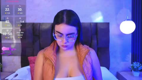 Snapshot of victoriaandrade chatting on April 20, 2026, 12:08 pm Victoria Andrade online show from April 20, 2026, 12:08 pm