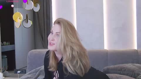 Snapshot of victoriafalls chatting on February 19, 2025, 8:01 am Miss V online show from February 19, 2025, 8:01 am