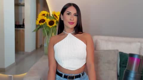 Snapshot of victoriafit7 chatting on January 25, 2025, 11:43 pm Vcitoria online show from January 25, 2025, 11:43 pm