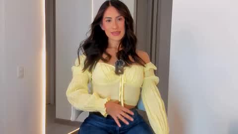 Snapshot of victoriafit7 chatting on September 23, 2025, 12:35 am Vcitoria online show from September 23, 2025, 12:35 am