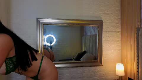 Victoria online show from April 1, 2026, 7:55 pm