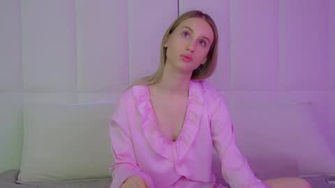 Victoria online show from January 13, 2026, 6:18 am