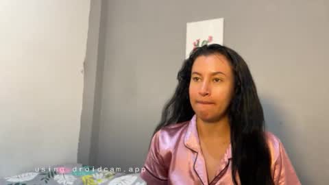 Snapshot of victorialeens chatting on December 15, 2025, 1:32 am VICTORIA online show from December 15, 2025, 1:32 am