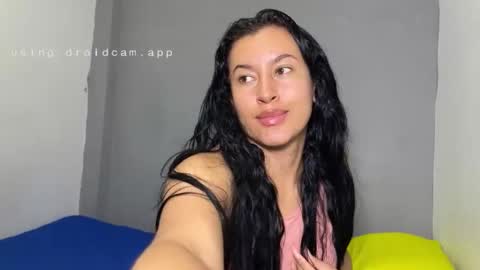 Snapshot of victorialeens chatting on January 15, 2026, 1:10 am VICTORIA online show from January 15, 2026, 1:10 am