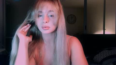 Eva and Victor online show from October 11, 2025, 12:04 pm