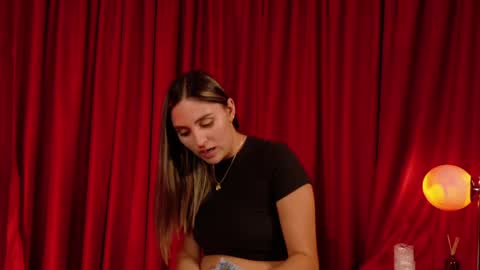 Snapshot of victorianova chatting on April 21, 2026, 1:53 am VictoriaNova online show from April 21, 2026, 1:53 am