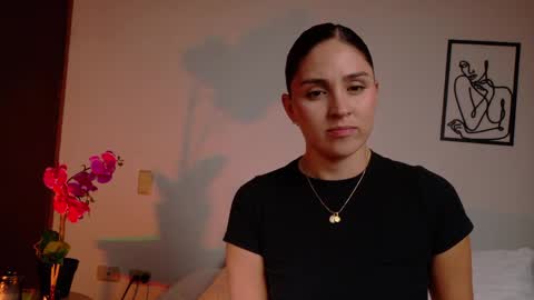 Snapshot of victorianova chatting on May 18, 2026, 6:03 pm VictoriaNova online show from May 18, 2026, 6:03 pm