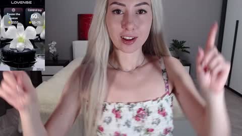 VictoriaTiger online show from December 27, 2024, 11:06 am