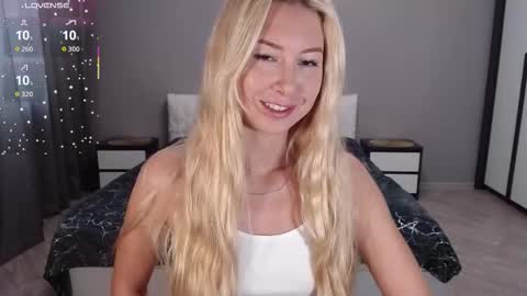 VictoriaTiger online show from October 21, 2025, 8:59 am