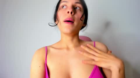 samantha victoria hall online show from February 28, 2025, 6:32 am