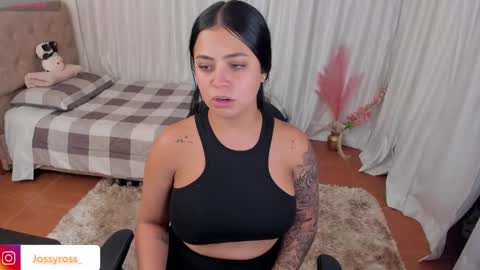 V  I C  T O R I A  online show from December 5, 2024, 12:30 am