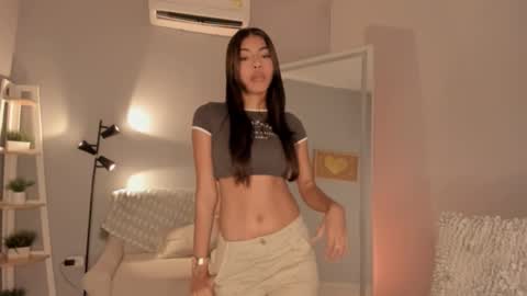 Karla online show from February 12, 2025, 3:49 pm