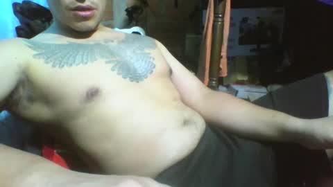 Snapshot of viernes1010 chatting on April 24, 2026, 8:33 pm viernes1010 online show from April 24, 2026, 8:33 pm