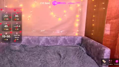 viesicaa online show from March 11, 2025, 2:29 pm