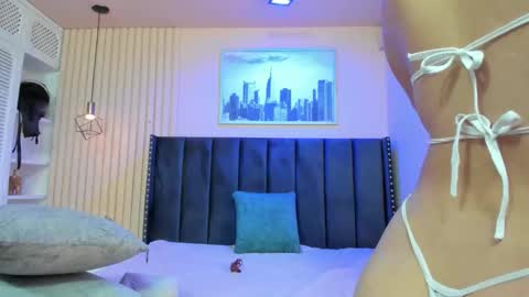 Viiolett online show from March 8, 2026, 8:45 pm