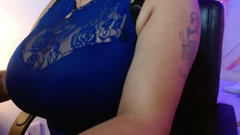 Snapshot of viiolleta chatting on May 27, 2026, 12:24 pm viioleta online show from May 27, 2026, 12:24 pm