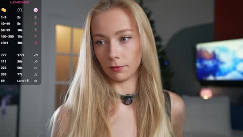 vika54784 online show from January 4, 2025, 5:05 pm