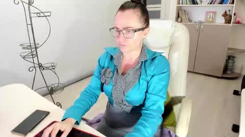 Ukrainian-woman online show from November 12, 2025, 10:26 am