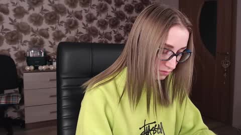 Vika online show from December 10, 2024, 7:37 am