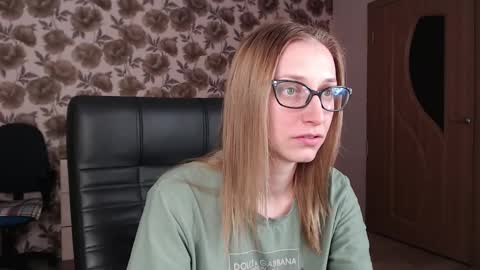 Vika online show from February 2, 2025, 2:48 am