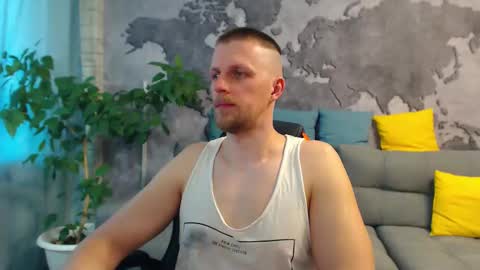 Snapshot of vikingchrisss chatting on May 13, 2026, 9:39 am vikingchrisss online show from May 13, 2026, 9:39 am