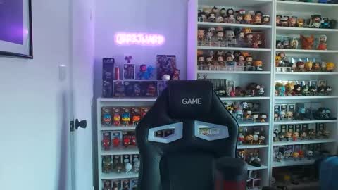 vikingc0ck online show from April 13, 2026, 3:06 pm