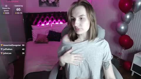 Vikky online show from March 9, 2025, 4:16 am