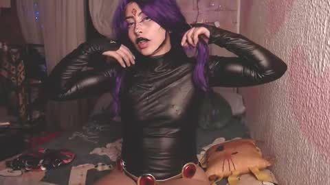 Snapshot of viktoria_heart chatting on October 31, 2025, 11:28 pm viktoria_heart online show from October 31, 2025, 11:28 pm