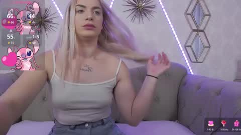 Viktoria online show from October 10, 2025, 3:33 pm