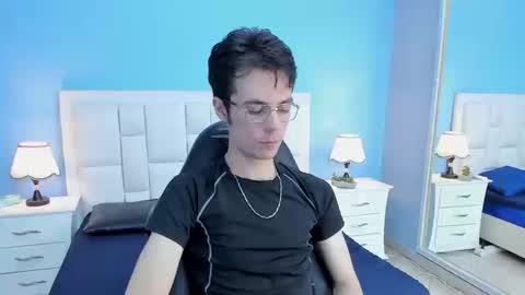 viktornoir online show from September 12, 2025, 10:43 pm