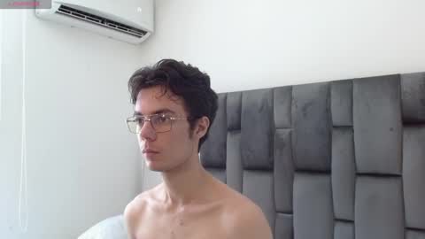 viktornoir online show from September 29, 2025, 4:12 pm