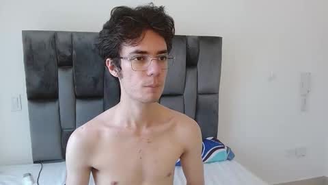 viktornoir online show from October 25, 2025, 6:02 pm