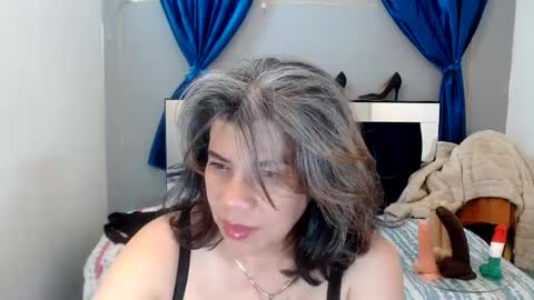 VIKY ADAMS online show from January 28, 2025, 1:49 pm