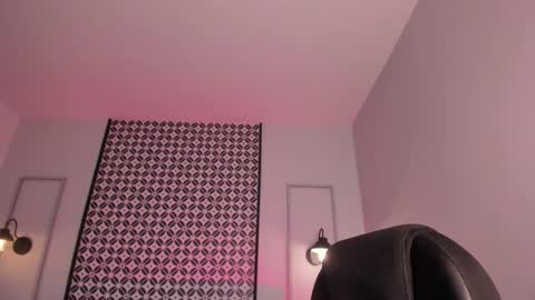 Victoria online show from February 8, 2026, 4:54 pm