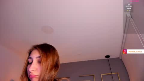 Snapshot of vikypetiteee chatting on June 26, 2026, 12:59 am Victoria online show from June 26, 2026, 12:59 am