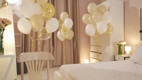 Lana online show from December 18, 2024, 3:22 pm